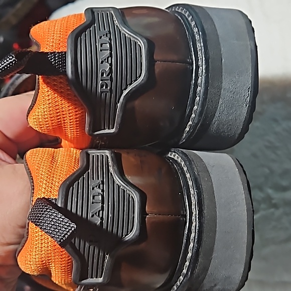 PRADA Brown Perforated Leather Wingtip Loafers size 9.5 - Picture 5 of 7